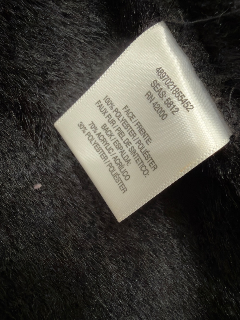 Jaclyn Smith Black Faux Shearling-Trim Vest - Picture 12 of 13